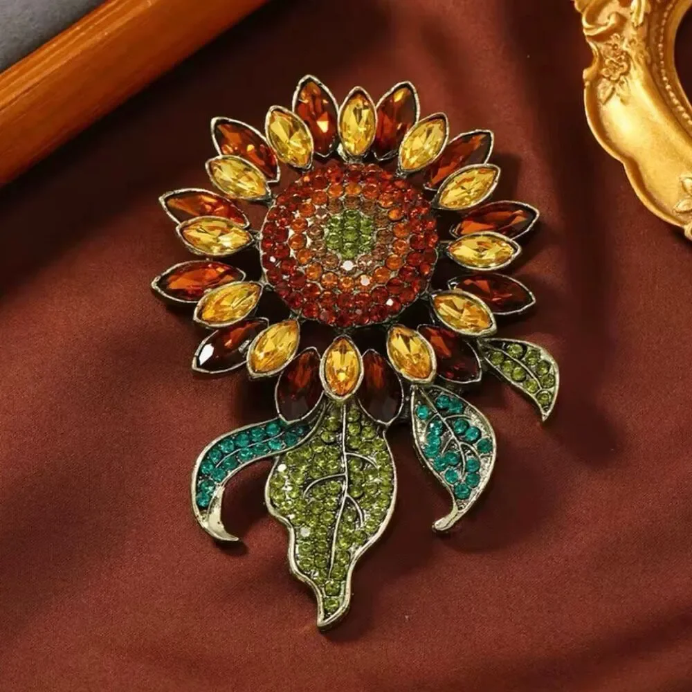 Sparkling Sunflower Crystal Brooch: A Ray of Sunshine for Your Collection New